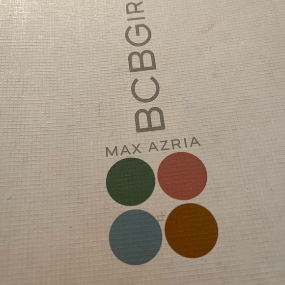 BCBG pointy heels, Gasper size 9.5, fits like 8.5 - Picture 5 of 5